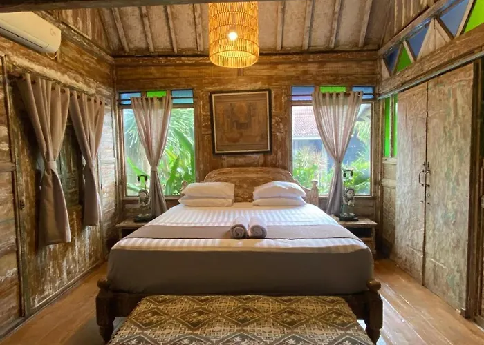 Wooden In - Lavender Jimbaran (Bali)